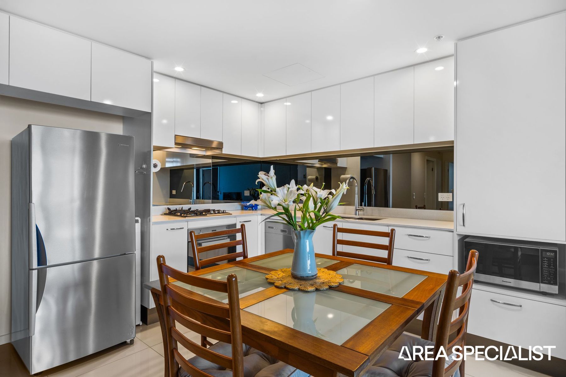 1406/5 Harbour Side Court, Biggera Waters, Biggera Waters - Thumbnail 7