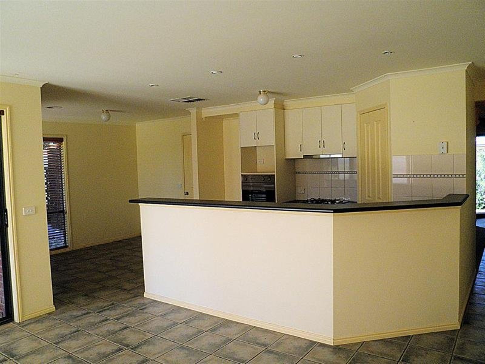 2 Denbeigh Court, Mildura - Thumbnail 2