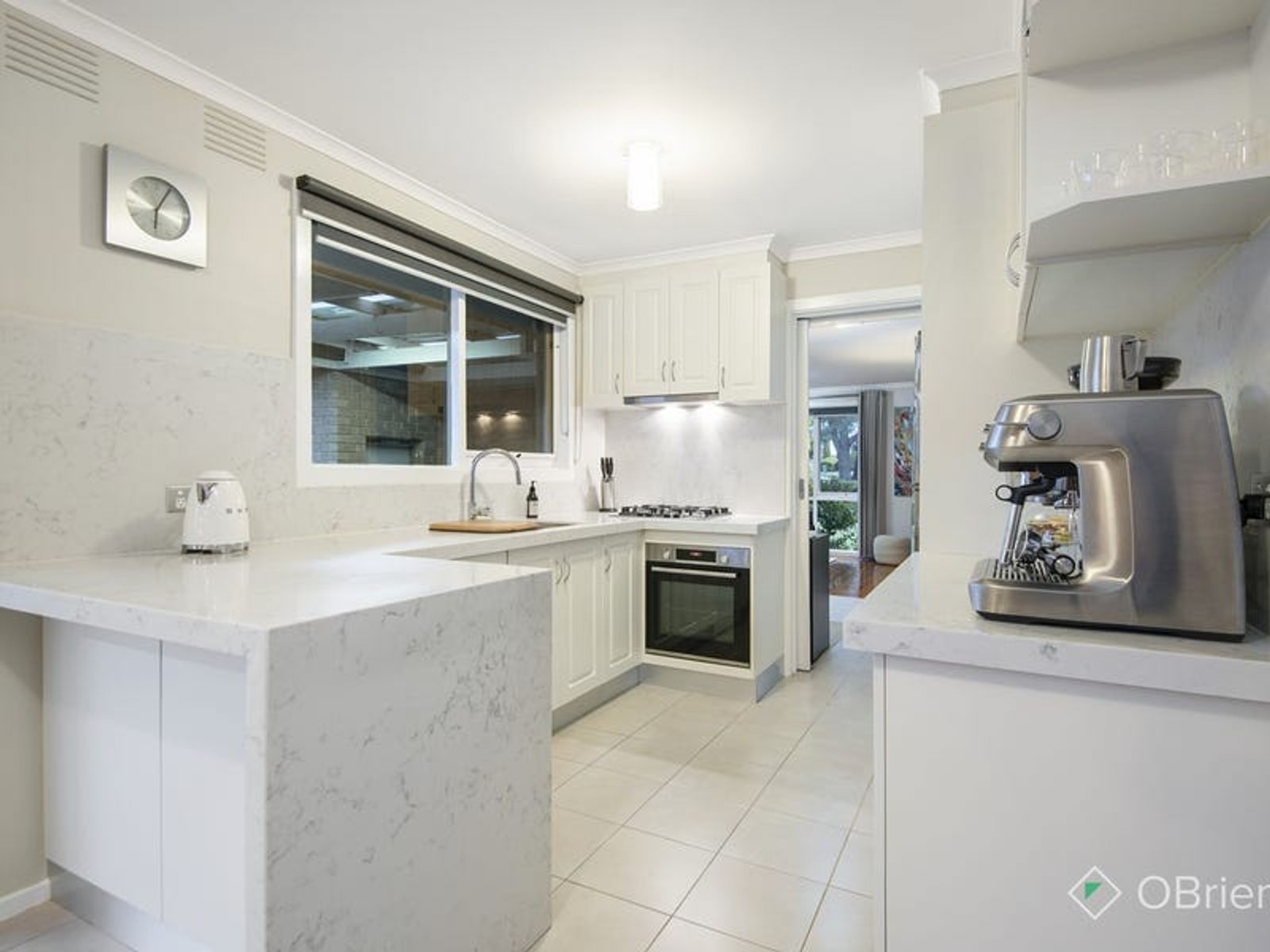 7 John Fawkner Drive, Endeavour Hills, VIC 3802, Endeavour Hills - Thumbnail 2