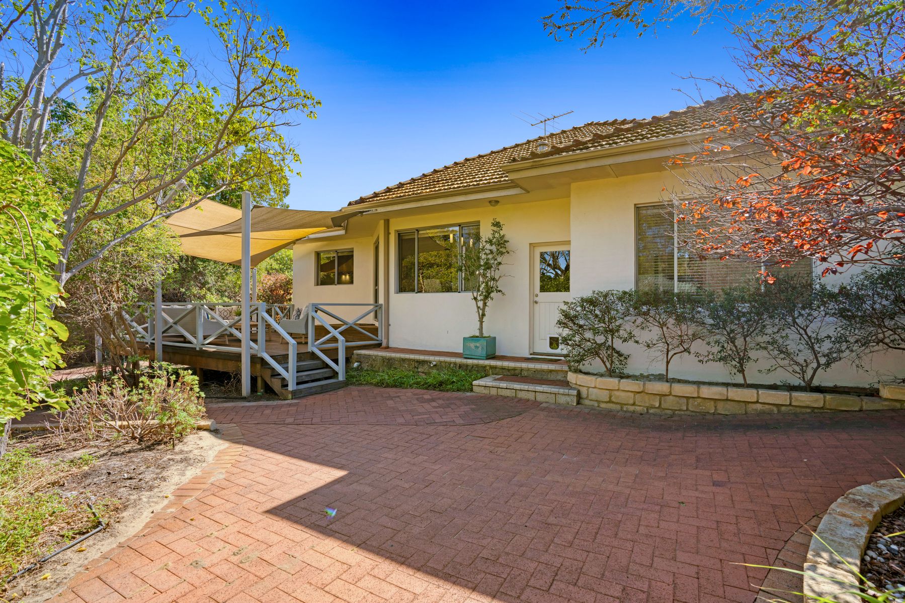 329 Salvado Road, Floreat, WA 6014, Floreat - Thumbnail 3