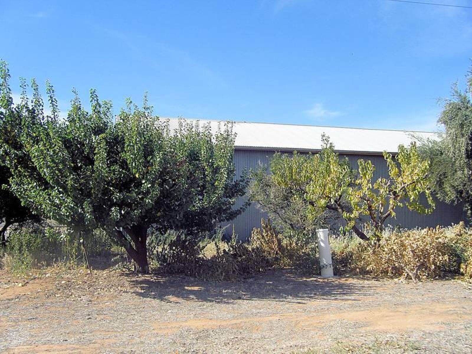 562 Eleventh Street, Mildura - Thumbnail 2