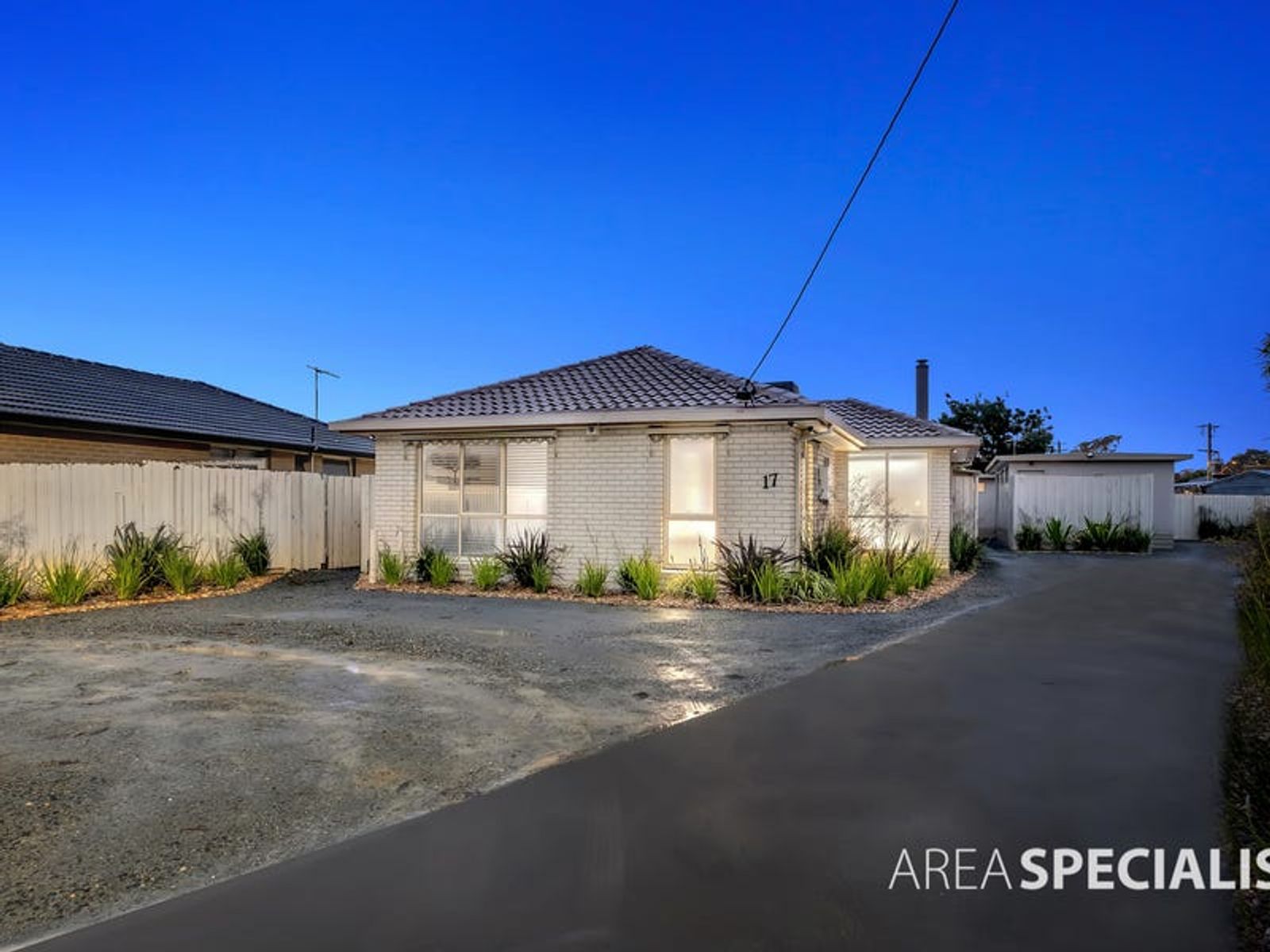 17 Garnet Court, Hampton Park, VIC 3976, Hampton Park - Thumbnail 2