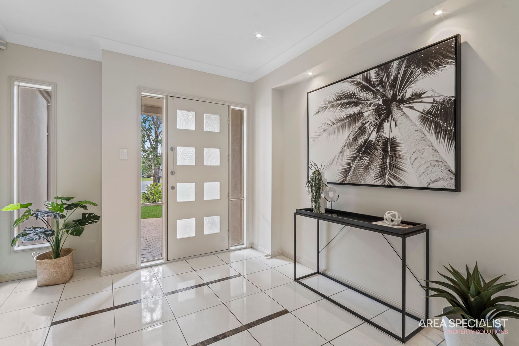 15 Strathburn Crescent, Ormeau, Ormeau - Thumbnail 2