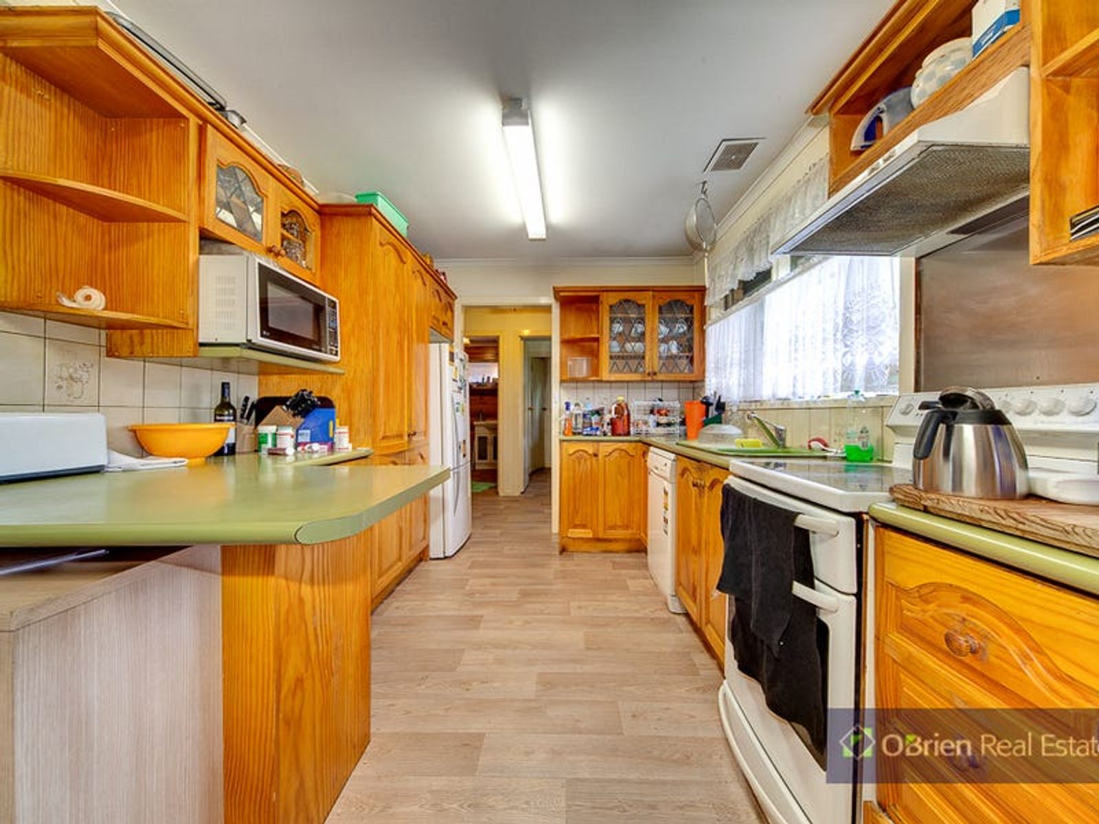39 Aldridge Street, Endeavour Hills, VIC 3802, Endeavour Hills - Thumbnail 2