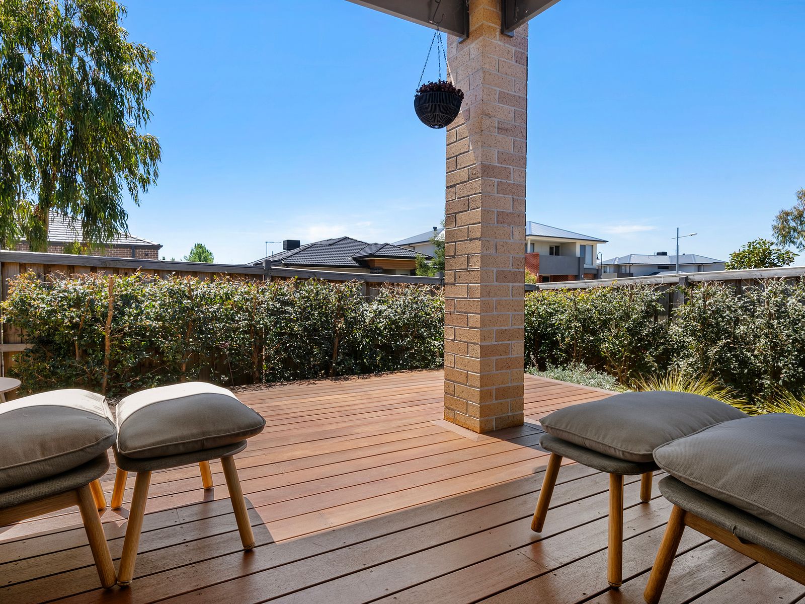 019 Open2view ID852099 23 Chippendall Street