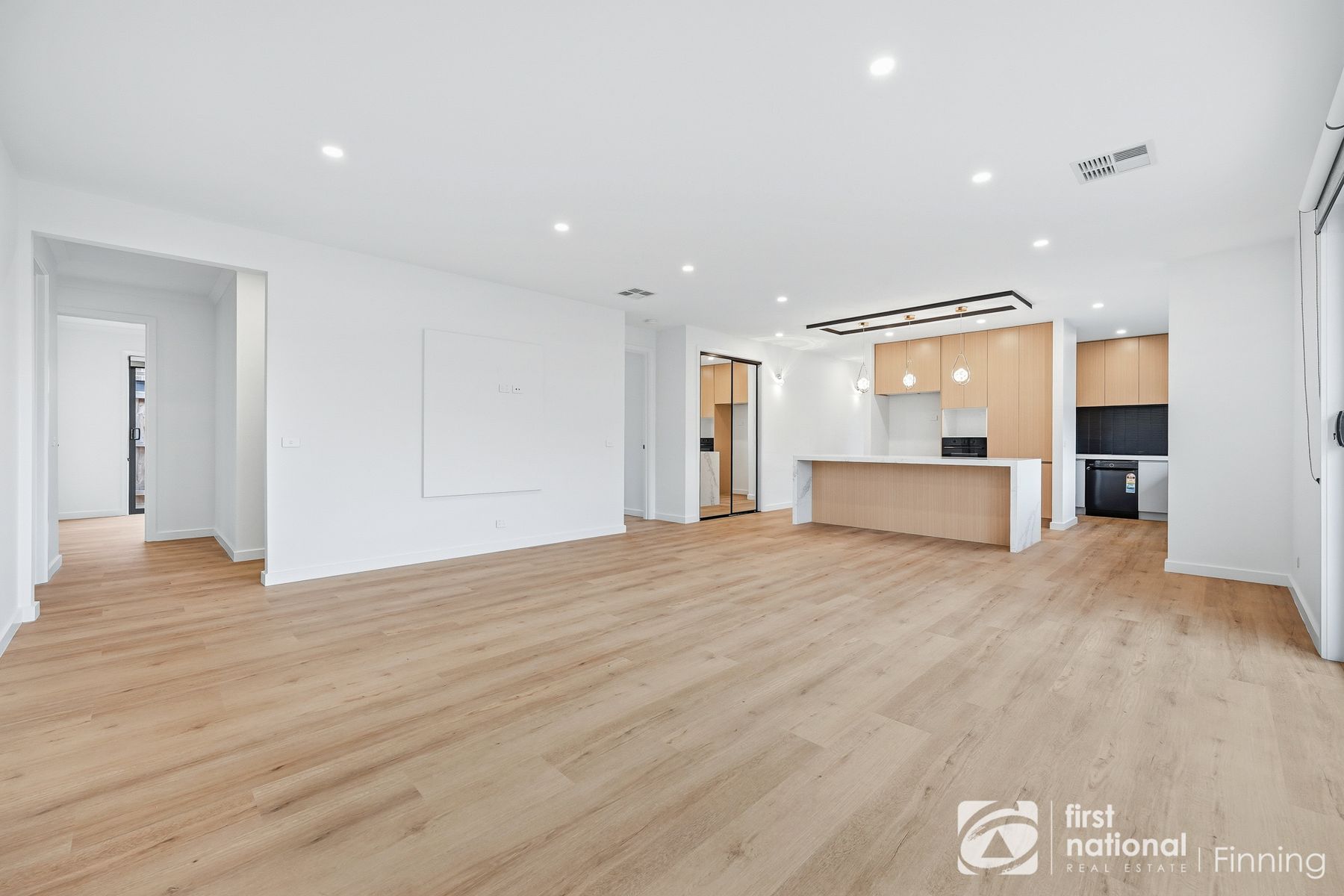 10 Abiku Road, Cranbourne South VIC 3977, Cranbourne South - Thumbnail 6