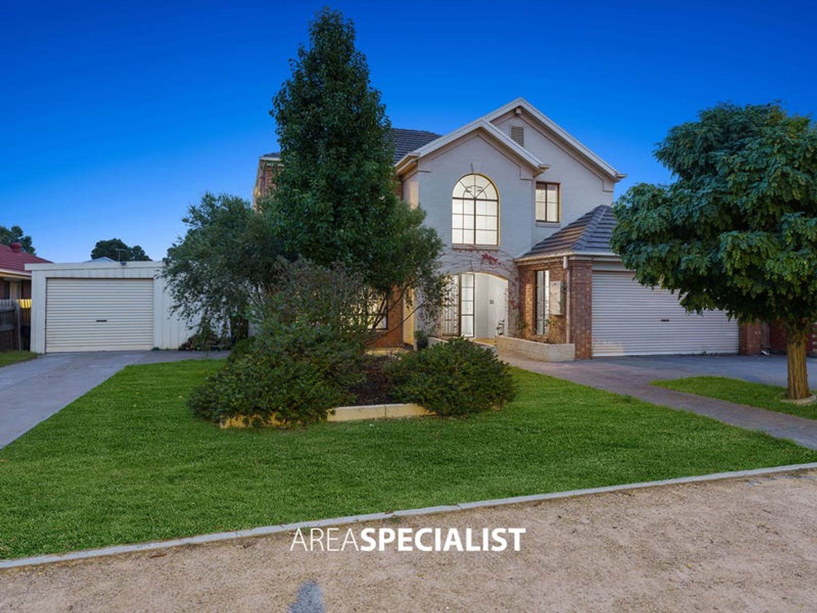 5 Russell Court, Brookfield, VIC 3338