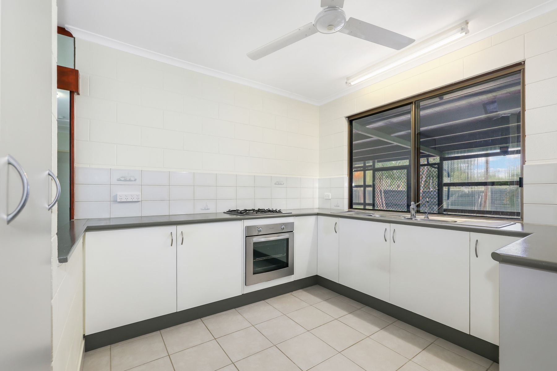 42 Cuthbertson Crescent, Moulden, NT 0830, Moulden - Thumbnail 7