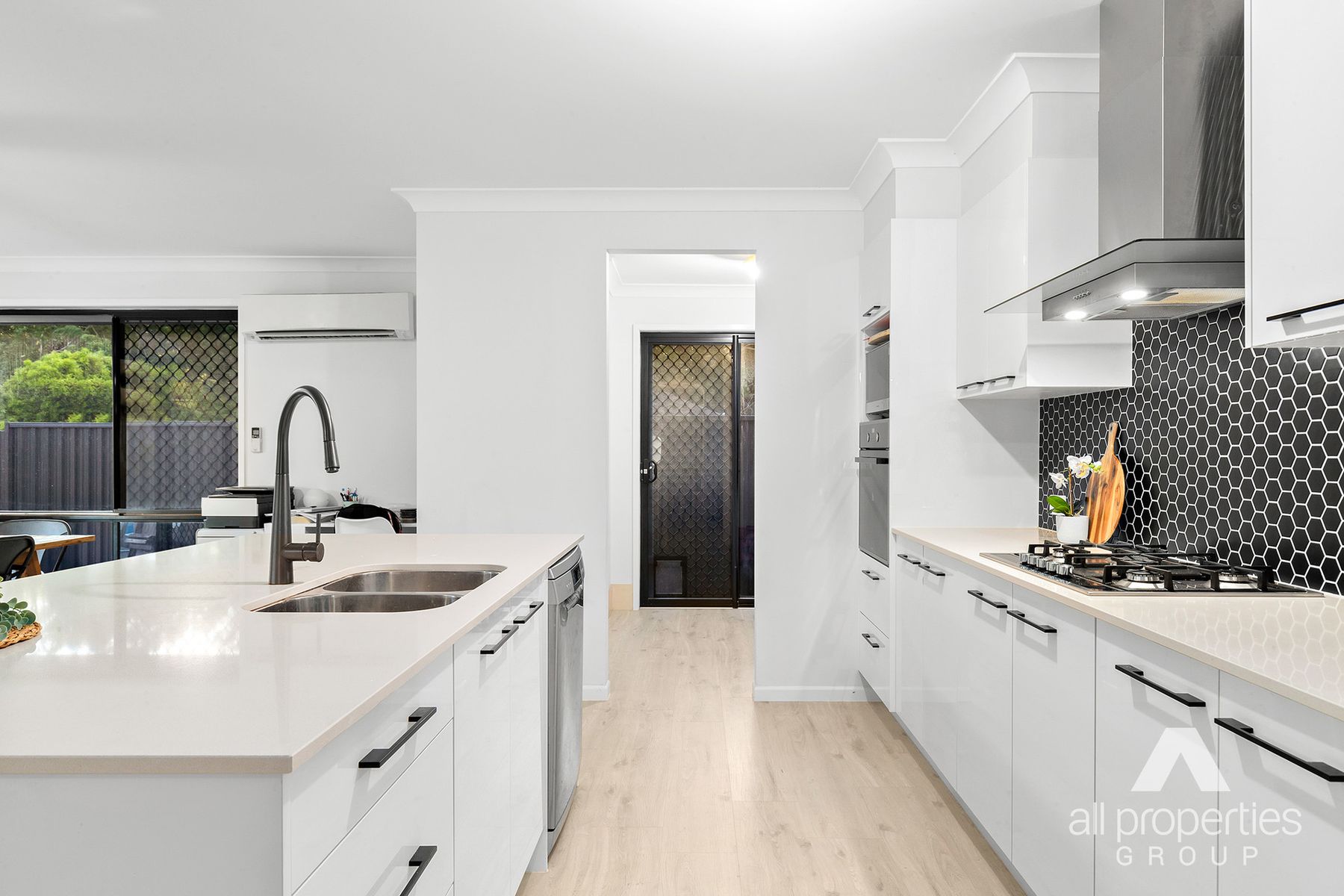 4 Bridgewater Close, Drewvale QLD 4116, Drewvale - Thumbnail 4