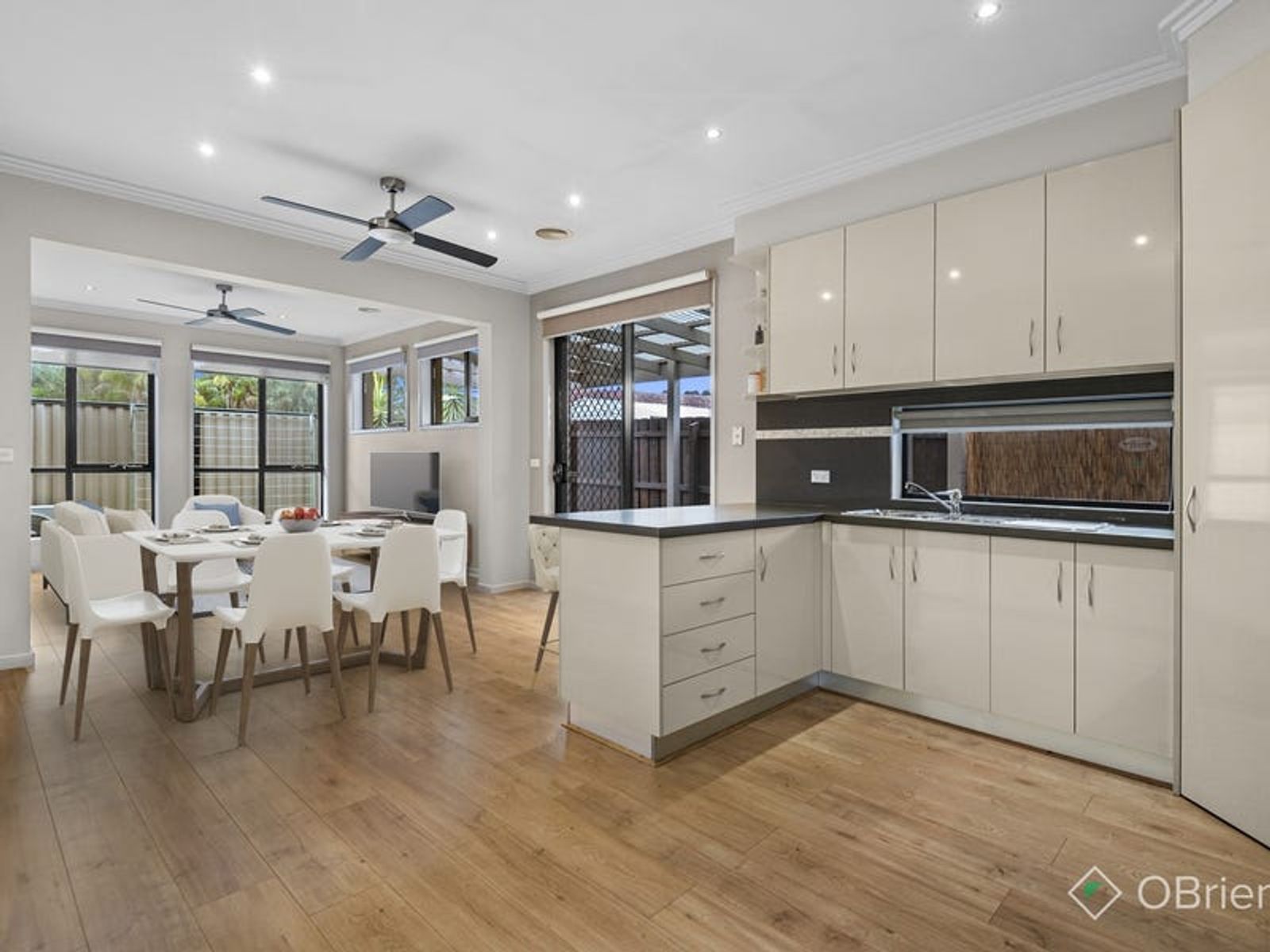 59A Girvan Circuit, Endeavour Hills, VIC 3802, Endeavour Hills - Thumbnail 3