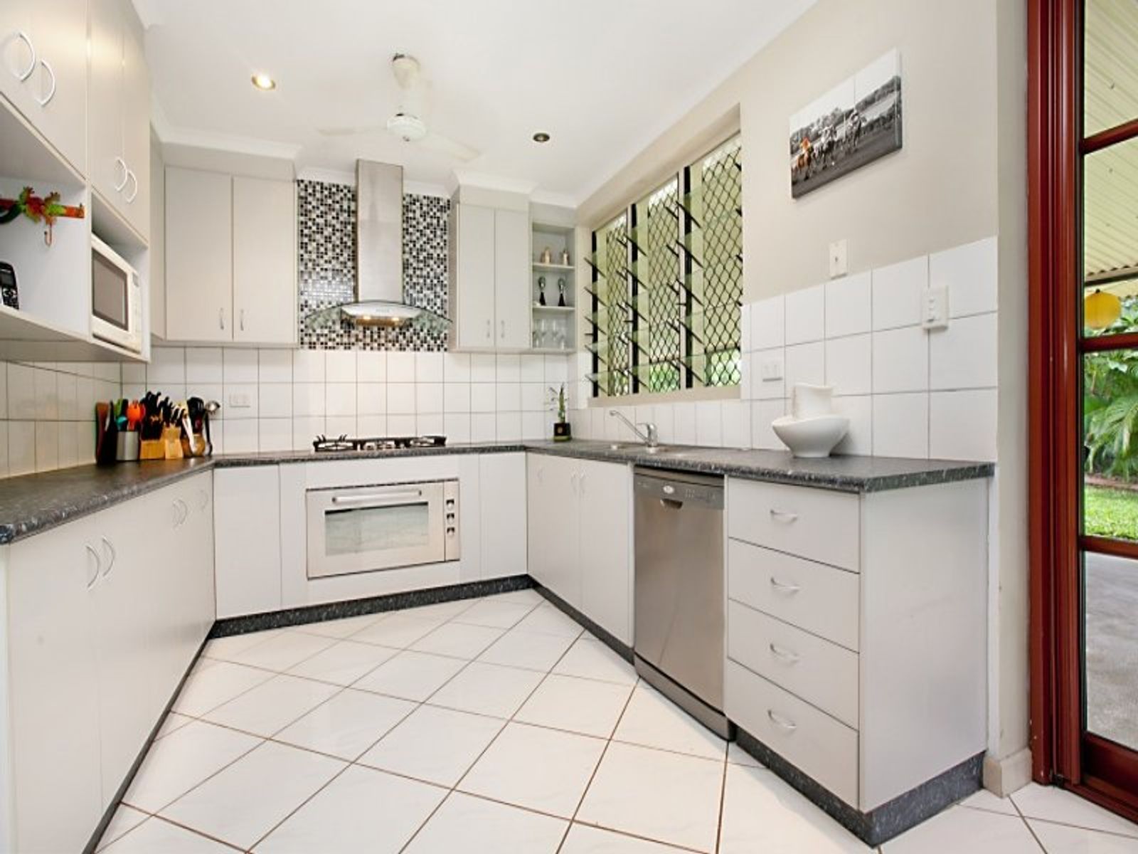 16 Maude Street, Anula NT 0812, Anula - Thumbnail 4
