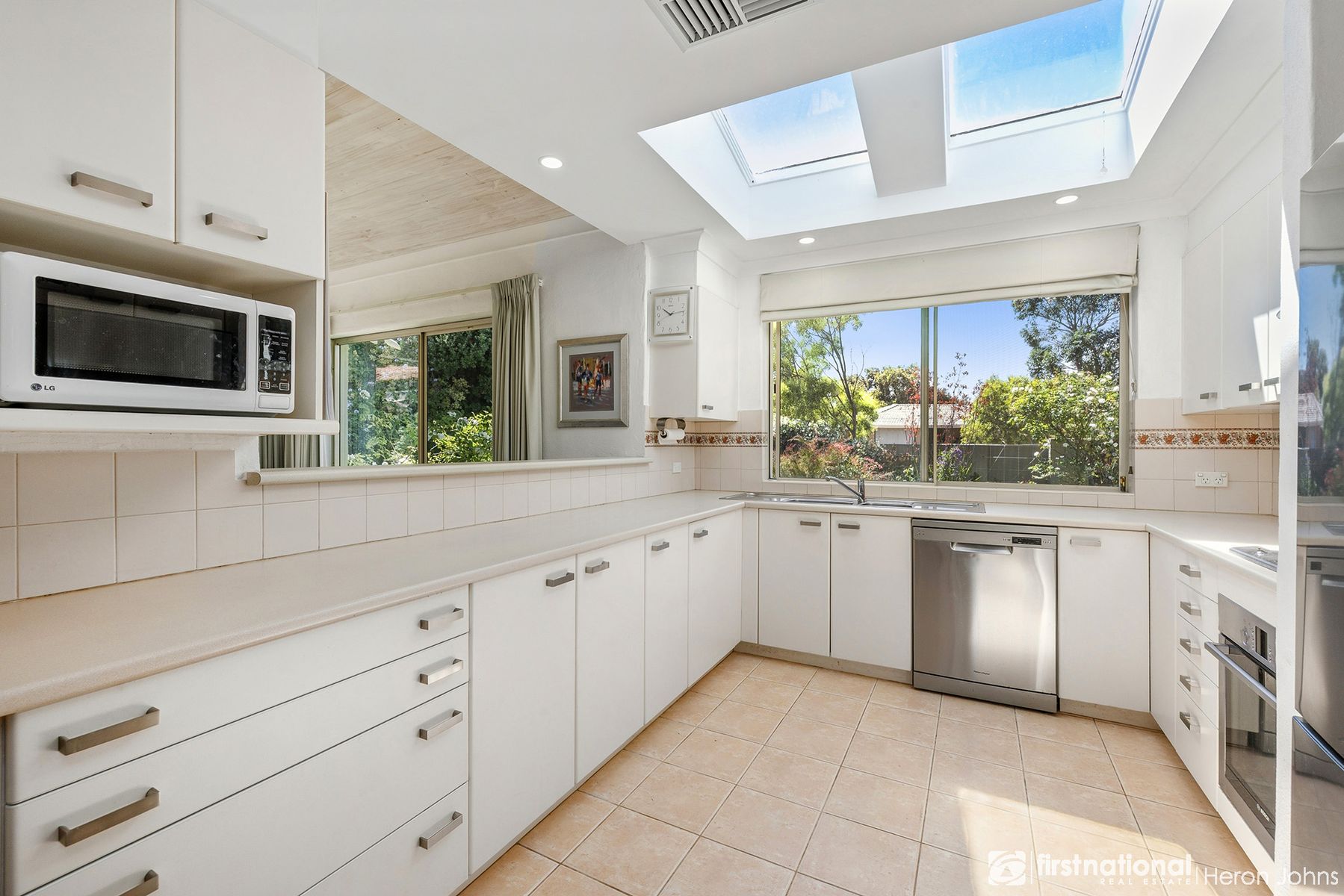 7 Clarke Way, Bateman WA 6150, Bateman - Thumbnail 2