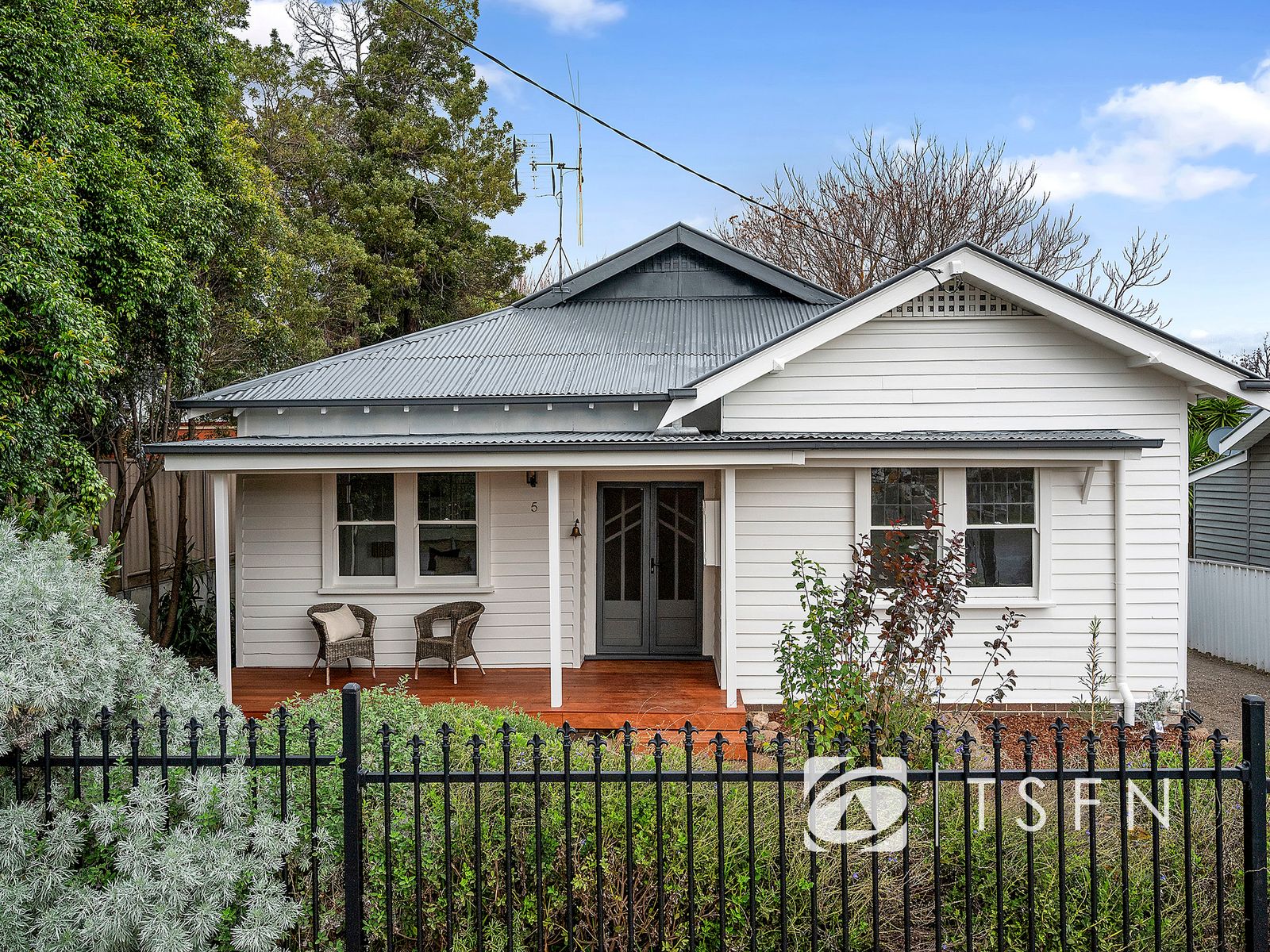 5 White Street, Kennington VIC 3550
