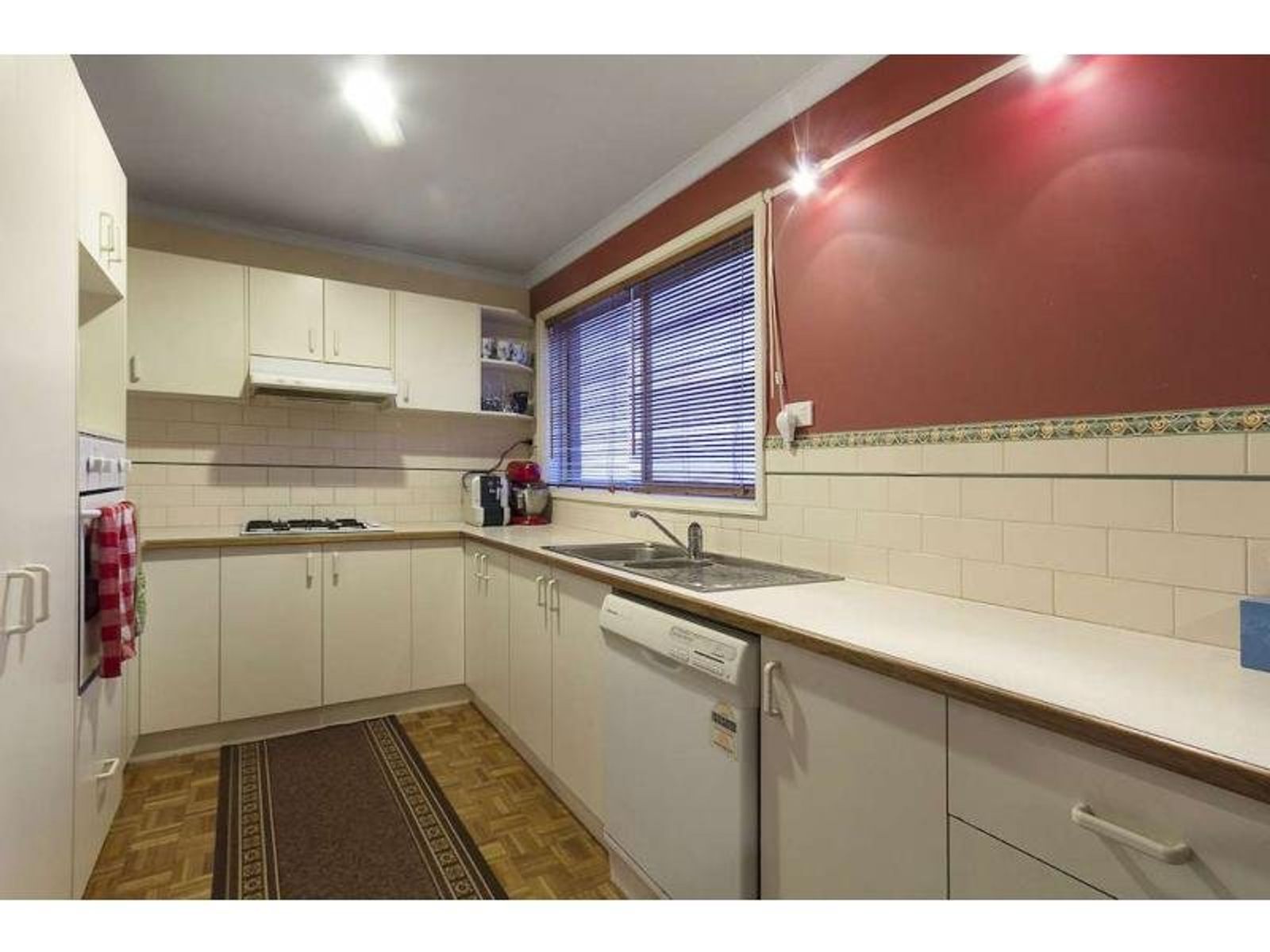 13/8 Monteith Crescent, Endeavour Hills, VIC 3802, Endeavour Hills - Thumbnail 2