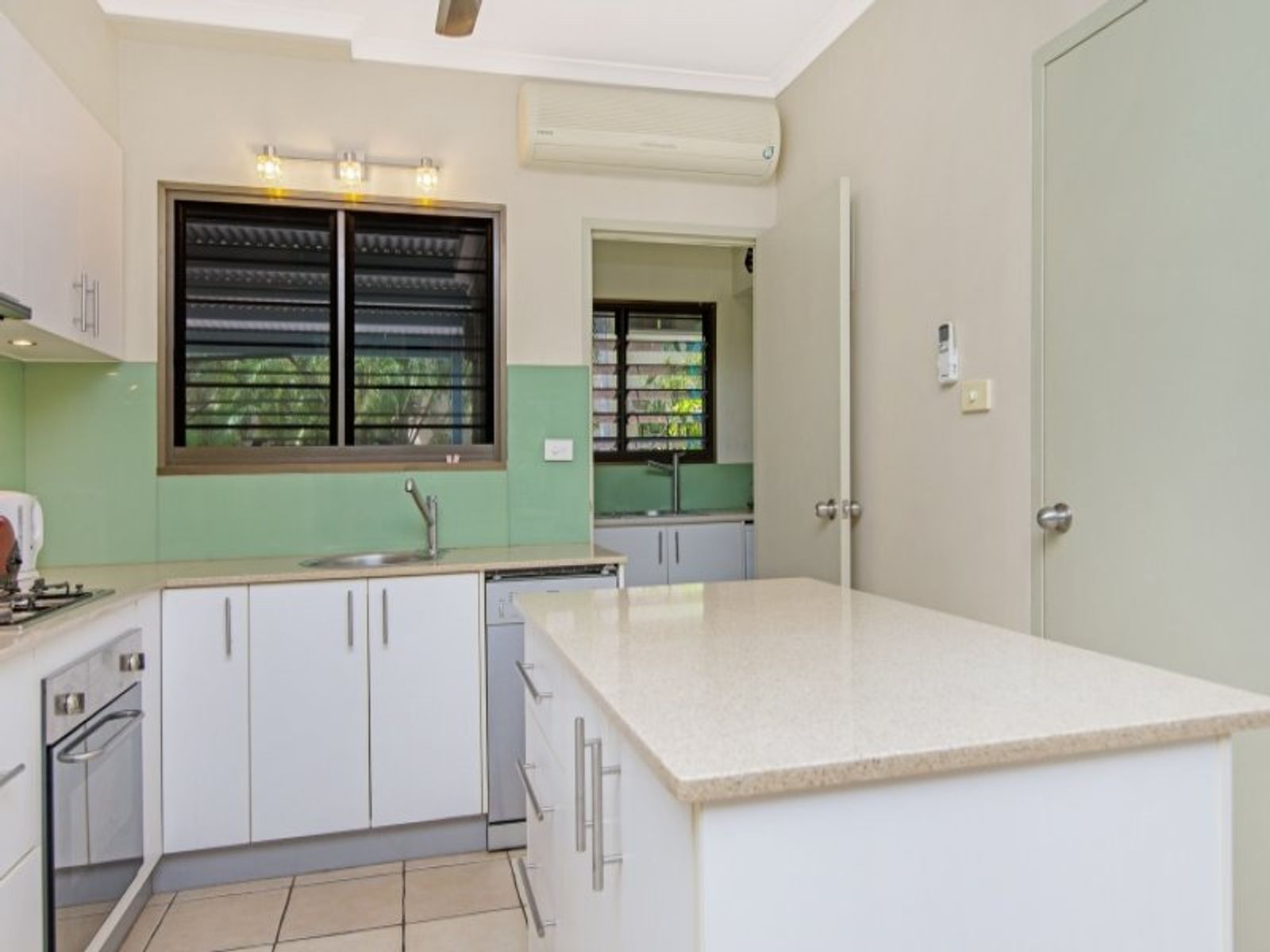 3/137 Mitchell Street, Larrakeyah NT 0820, Larrakeyah - Thumbnail 3