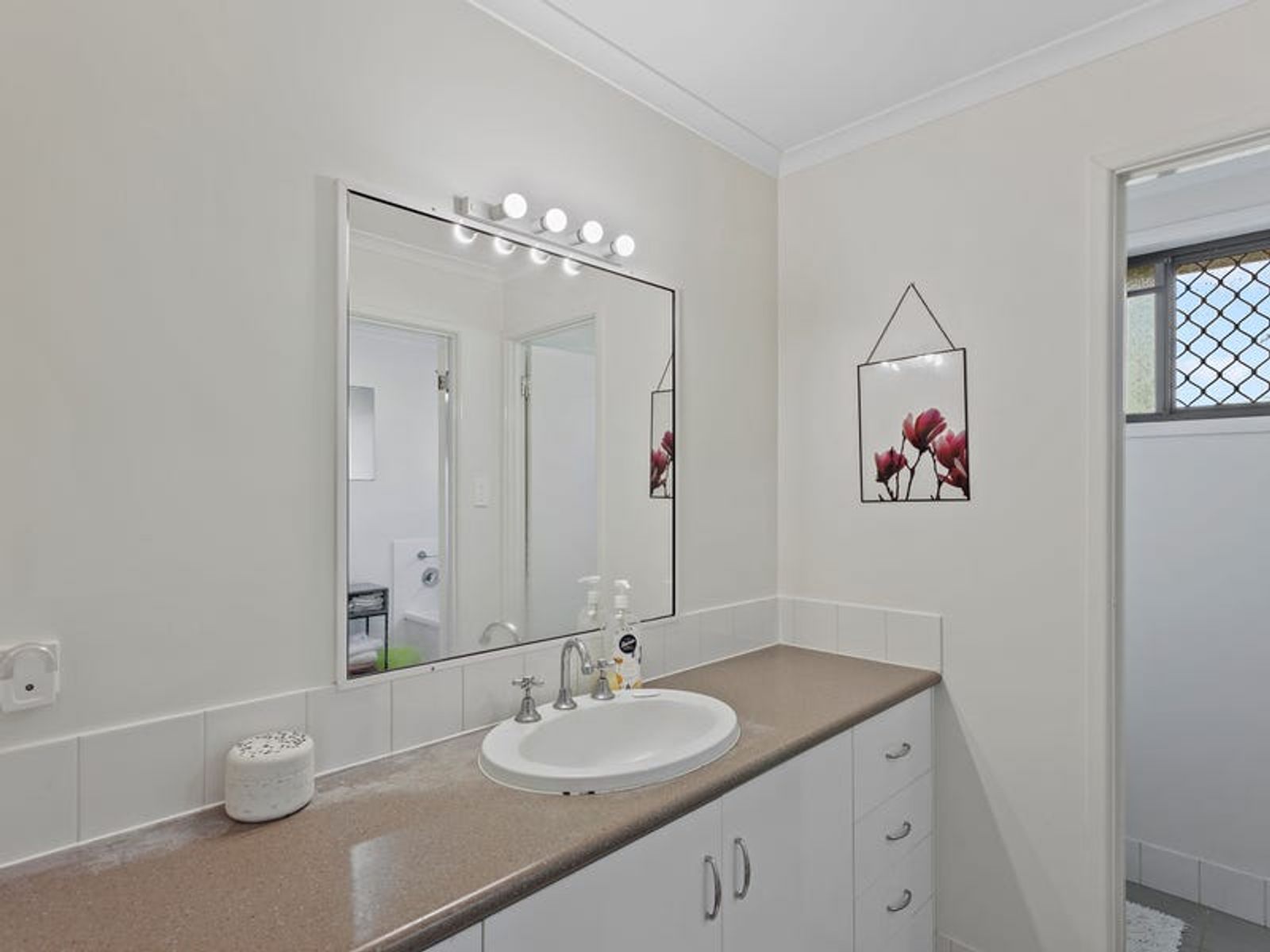 13 Roslyn Street, Centenary Heights QLD 4350, Centenary Heights - Thumbnail 8
