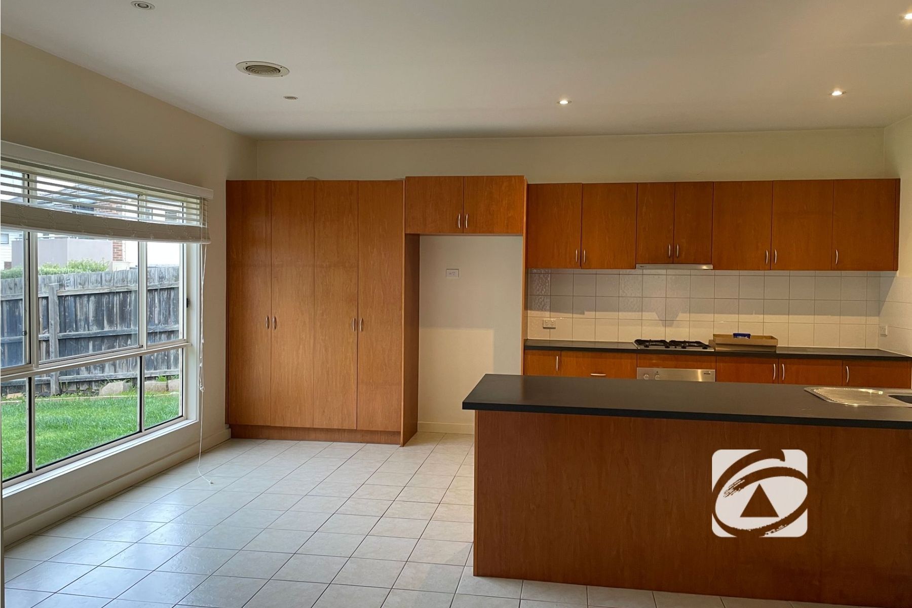 33 Cunneen Crescent, Berwick VIC 3806, Berwick - Thumbnail 6