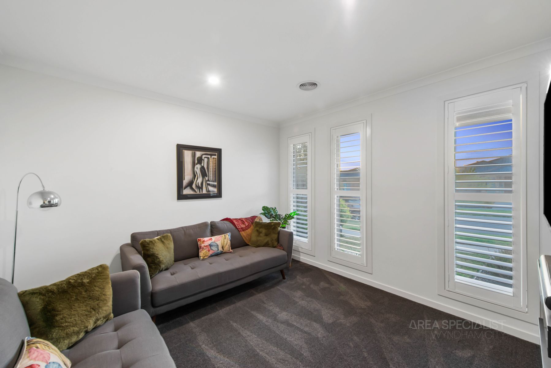 6 Wonderland Road, Werribee, VIC 3030, Werribee - Thumbnail 4