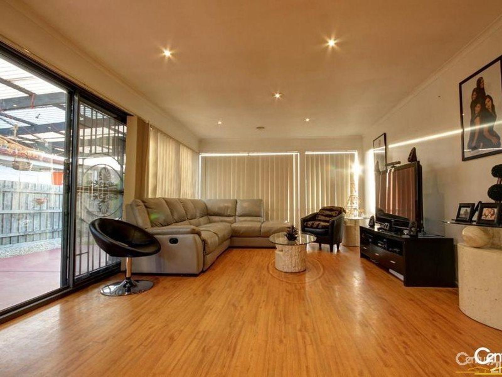 4 Peveril Crescent, Cranbourne North, VIC 3977, Cranbourne North - Thumbnail 8