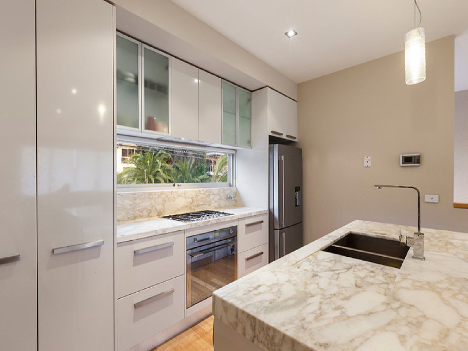 4/1 River Avenue, Ascot Vale - Thumbnail 2