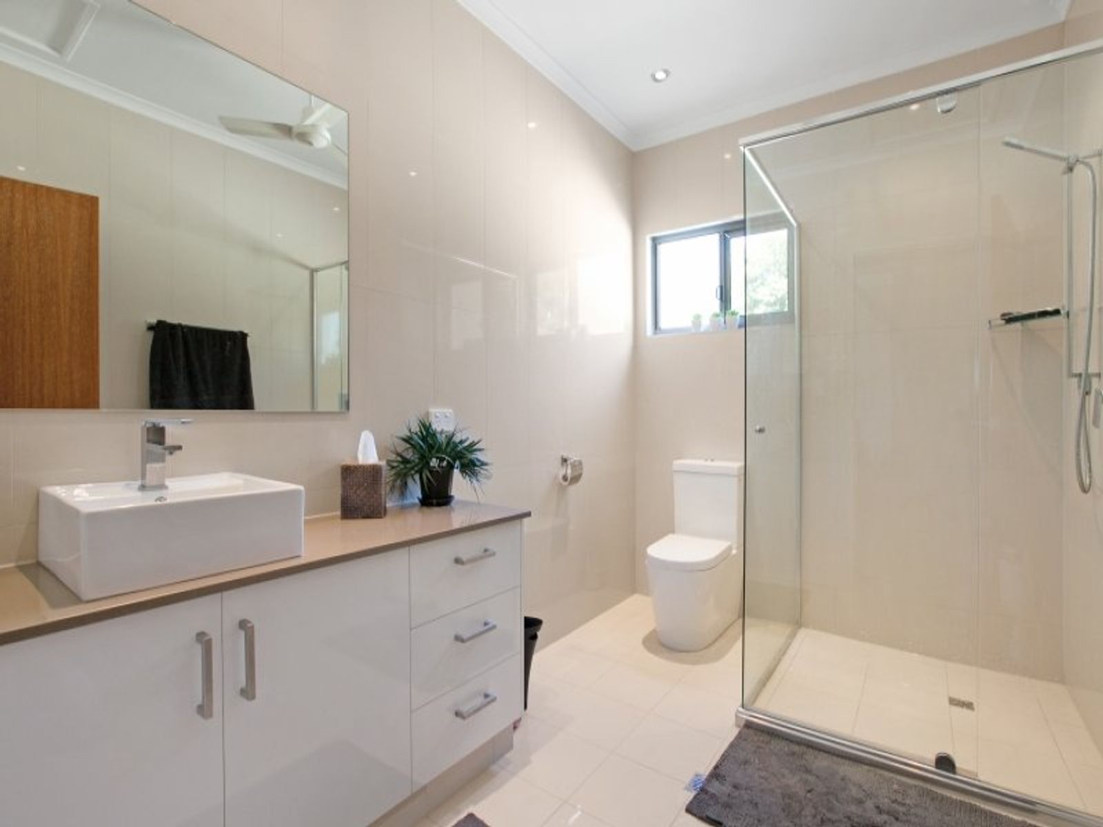 2/4 MacKillop Street, Parap NT 0820, Parap - Thumbnail 2