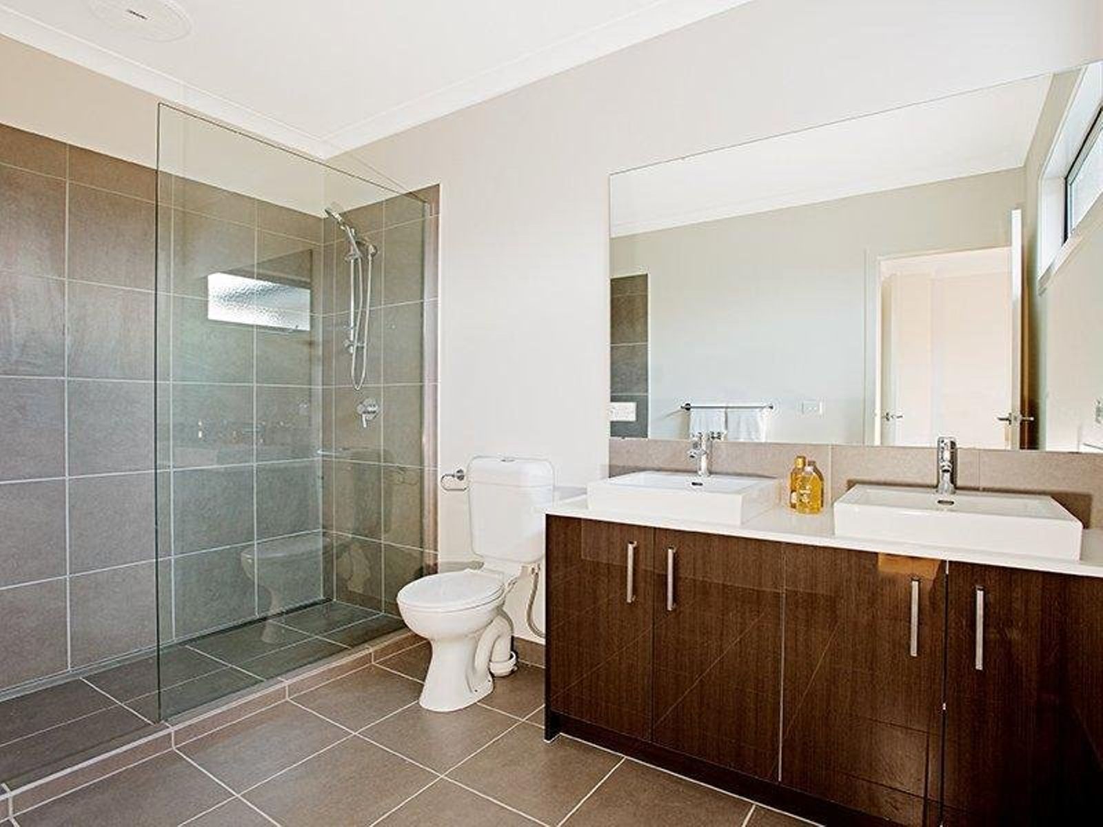 2/35 Gordon Street, Newport, VIC 3015, Newport - Thumbnail 7