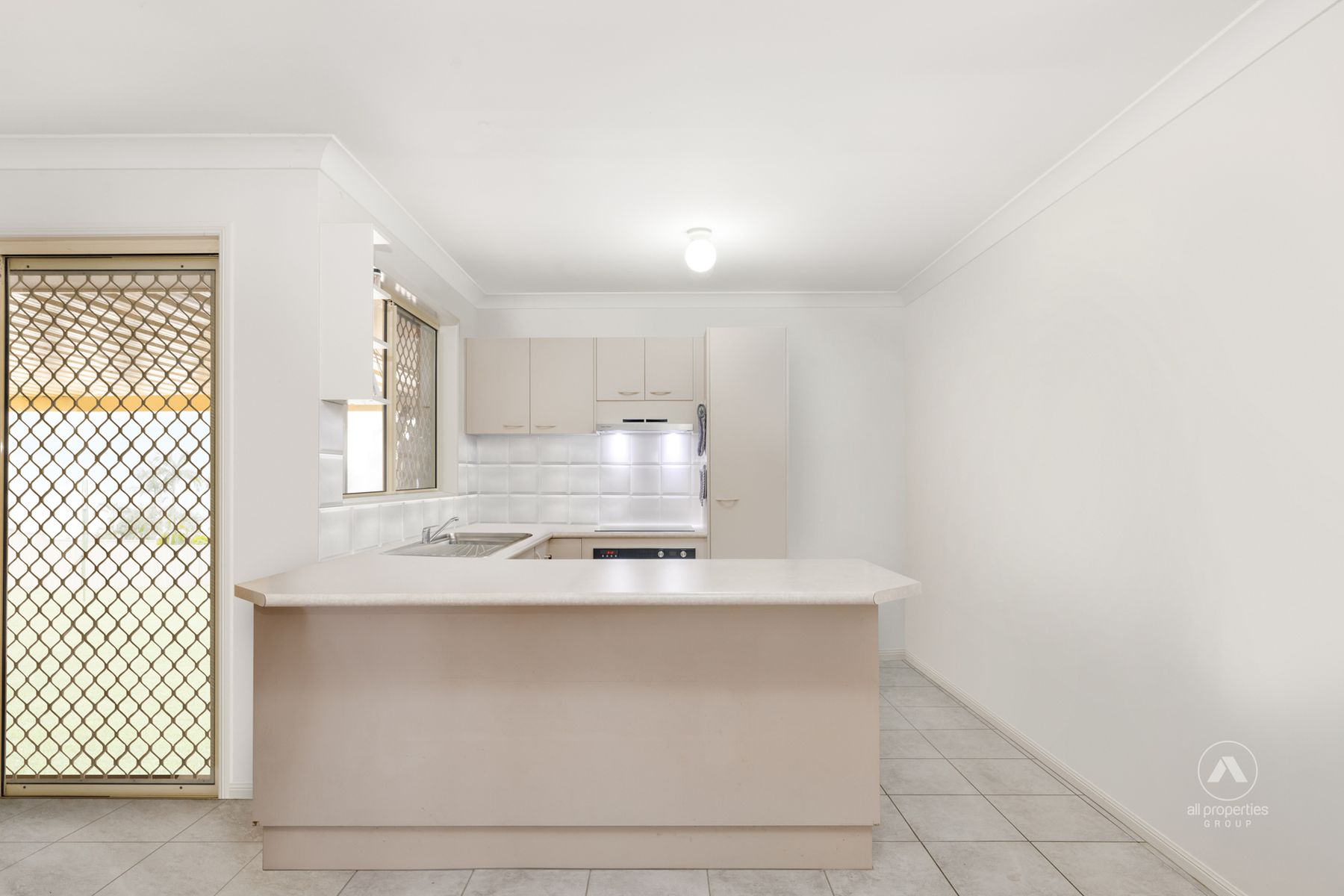 55 Solandra Circuit, Regents Park QLD 4118, Regents Park - Thumbnail 2
