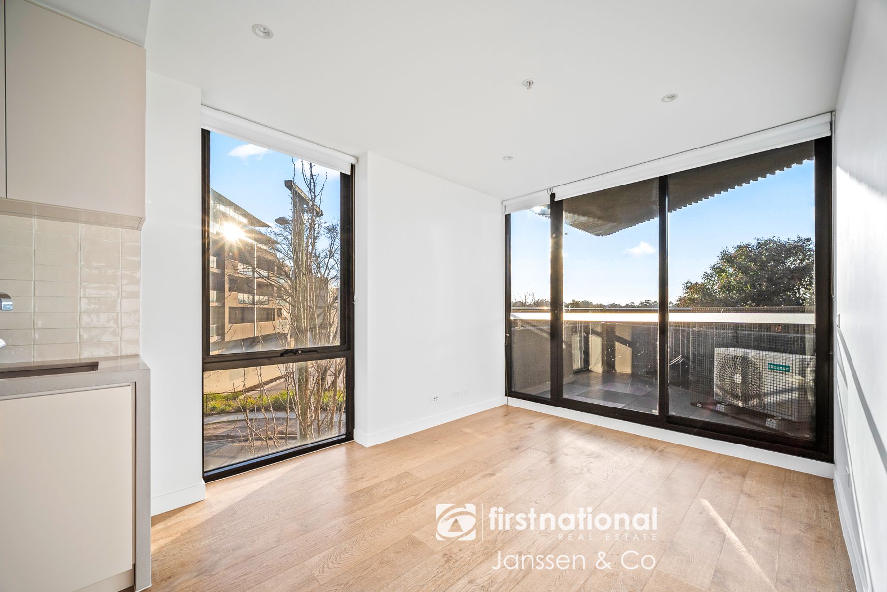 101/19-21 Poplar Street, Box Hill VIC 3128, Box Hill - Thumbnail 4