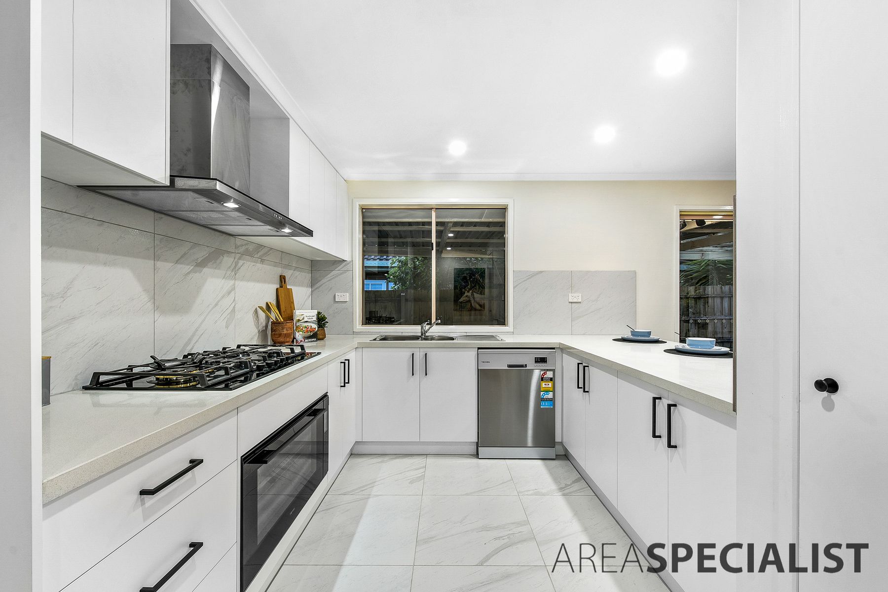 15 Godwin Crescent, Cranbourne North, VIC 3977, Cranbourne North - Thumbnail 7