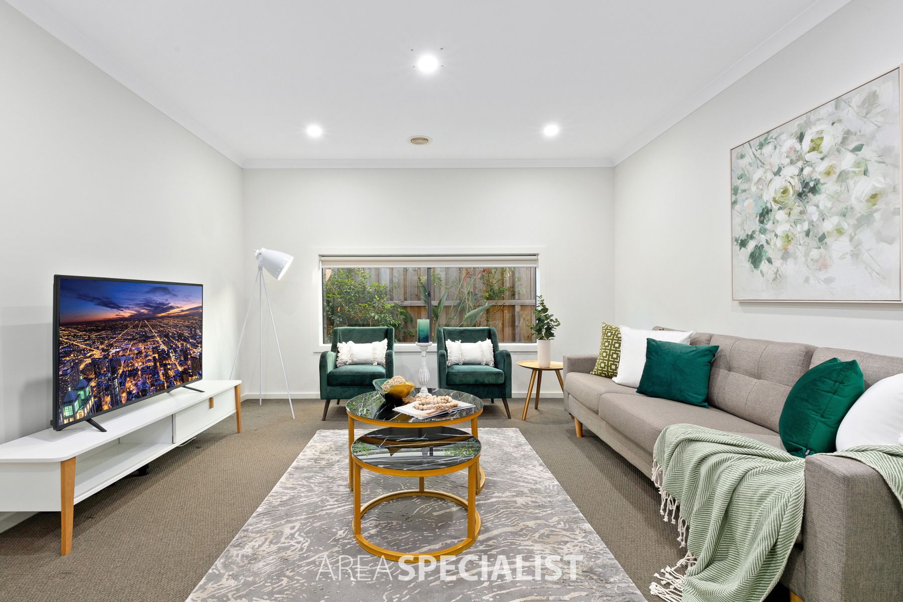 13 Quist Parade, Cranbourne West, VIC 3977, Cranbourne West - Thumbnail 2