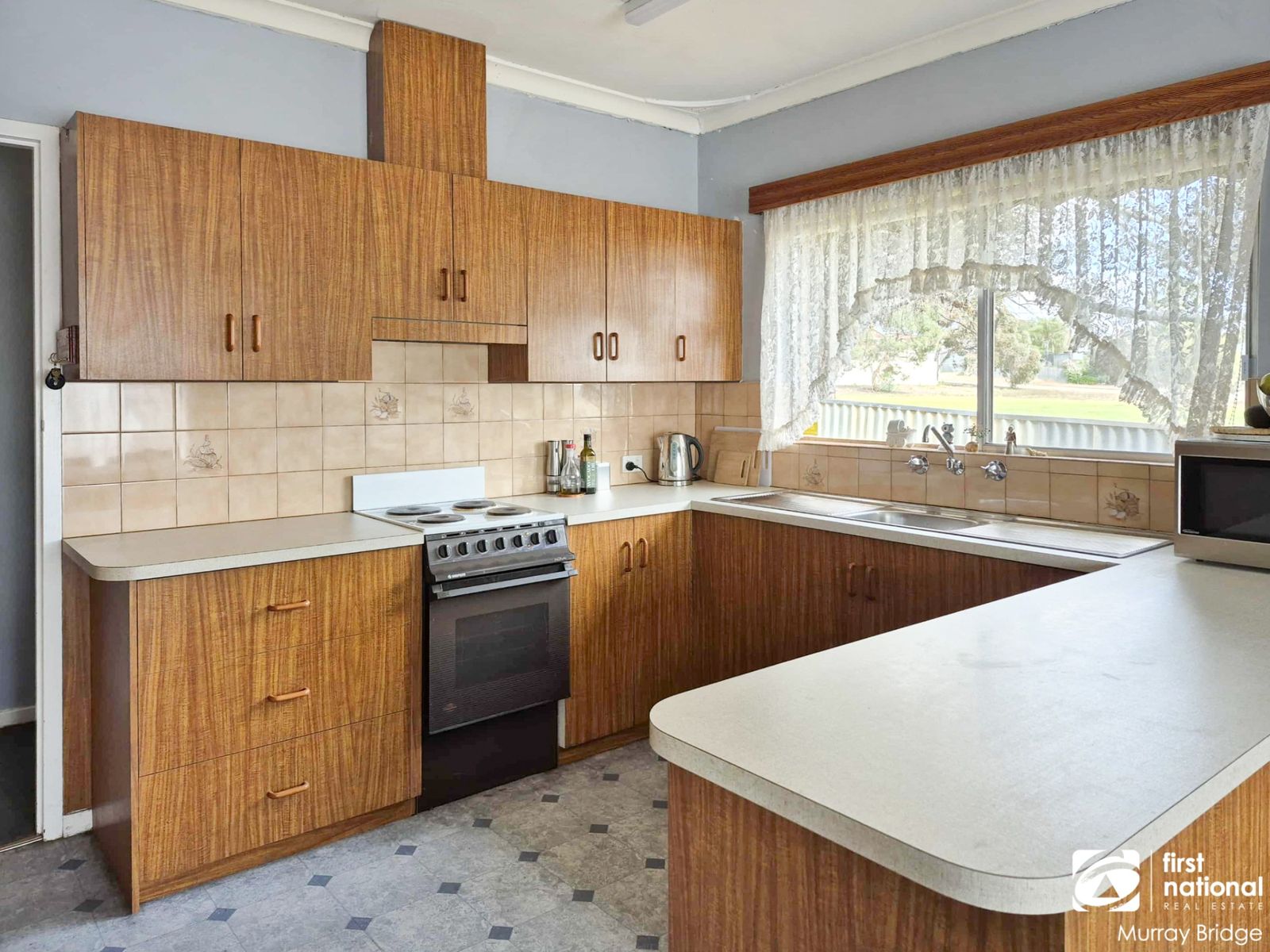 16 Parish Crescent, Murray Bridge SA 5253, Murray Bridge - Thumbnail 2