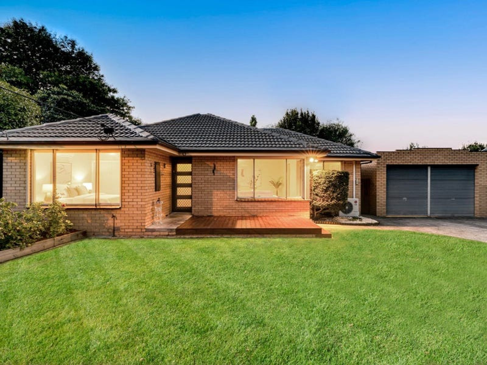 5 Manuka Drive, Ferntree Gully, VIC 3156, Ferntree Gully - Thumbnail 2