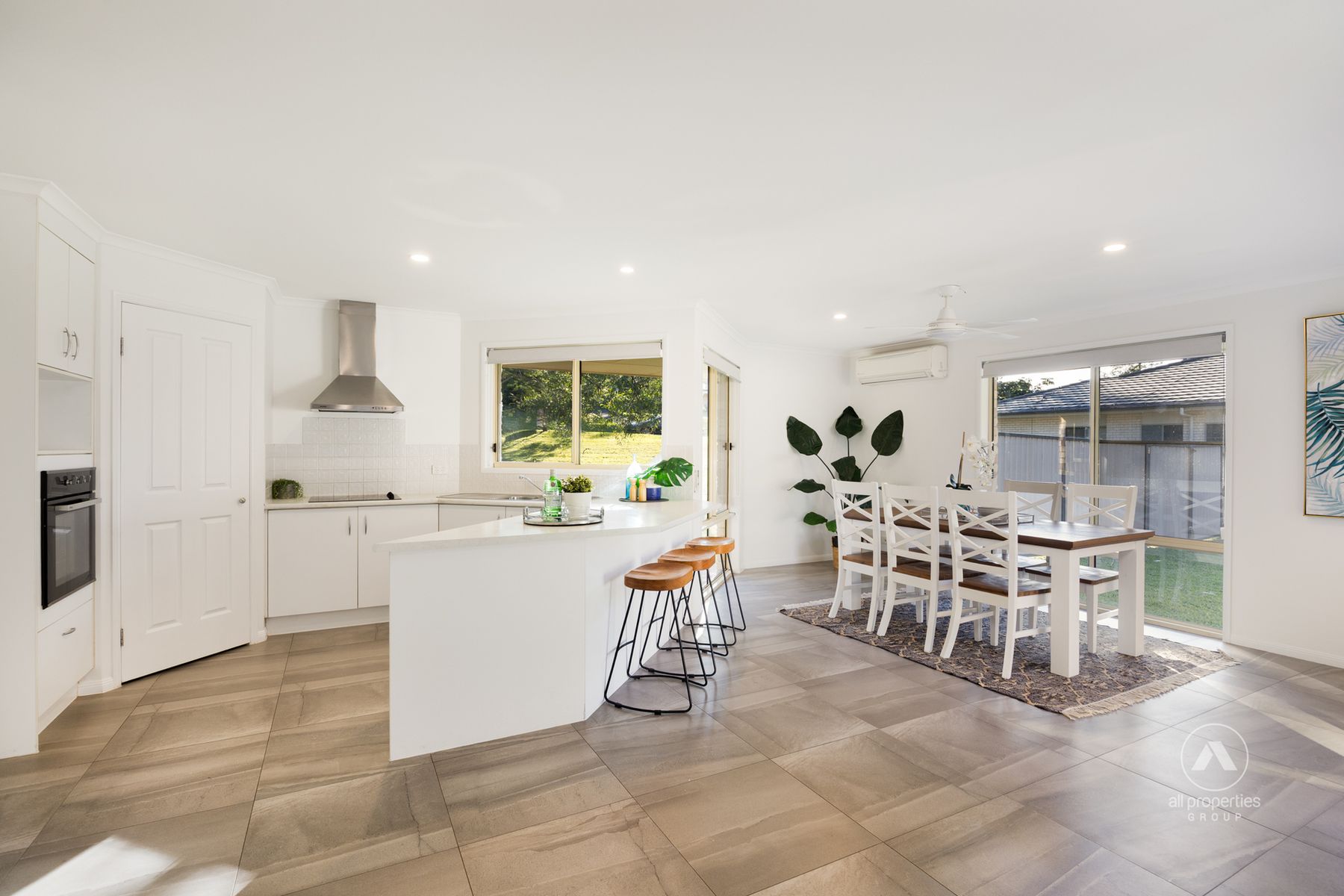54 Ruth Terrace, Oxenford QLD 4210, Oxenford - Thumbnail 4