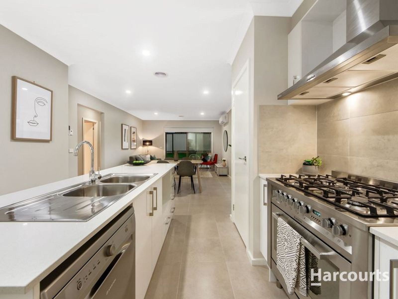 7 Hawking Crescent, Fraser Rise, VIC 3336, Fraser Rise - Thumbnail 4