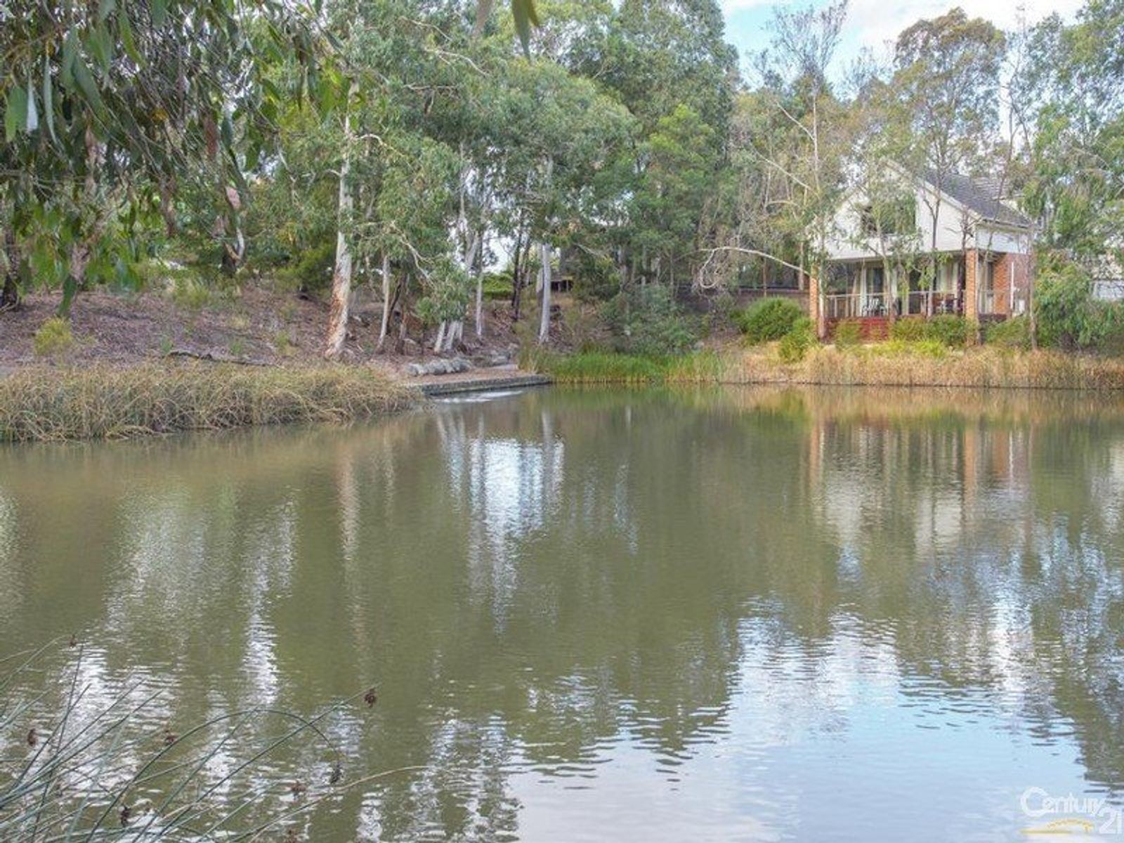 6 Lakeview Court, Glen Waverley, VIC 3150, Glen Waverley - Thumbnail 2