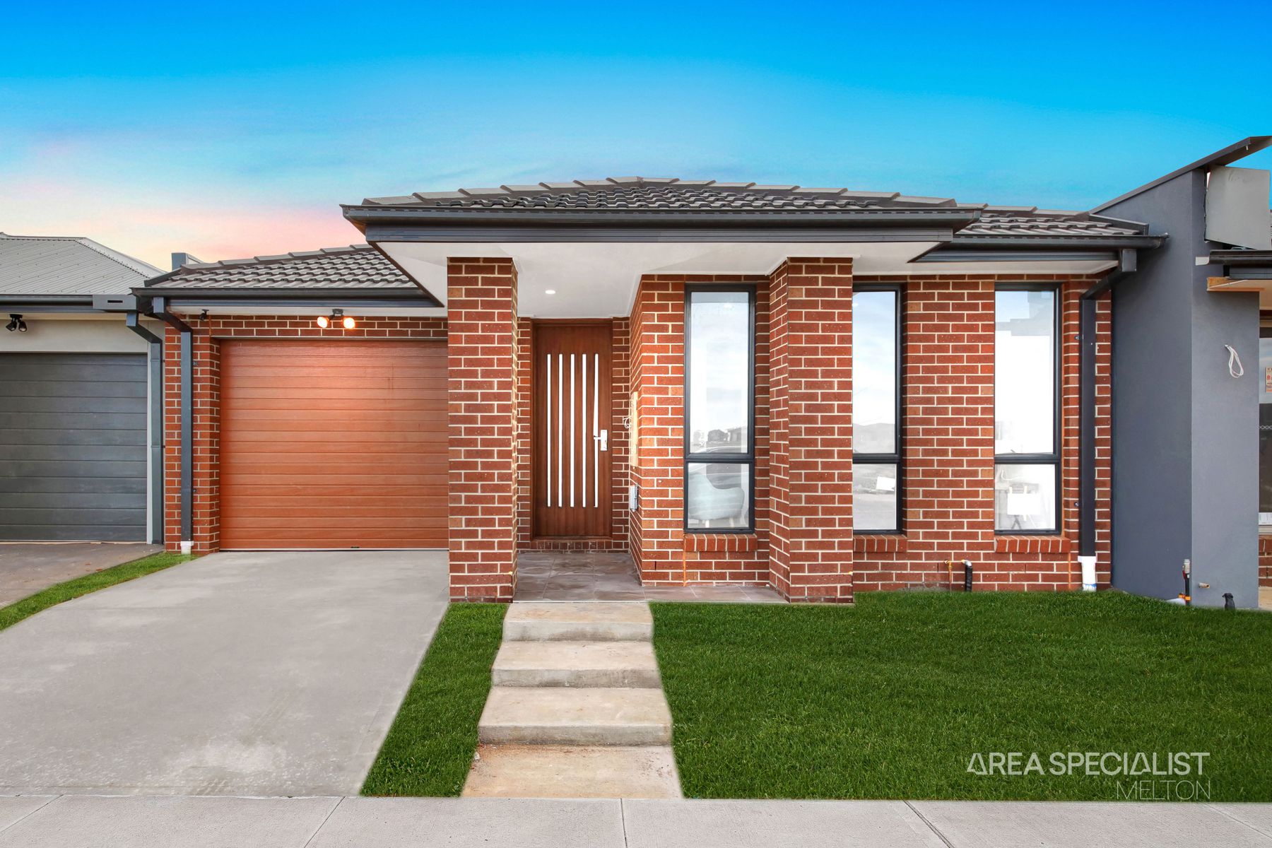 40 Huntingfield Street, Thornhill Park, VIC 3335, Thornhill Park - Thumbnail 2