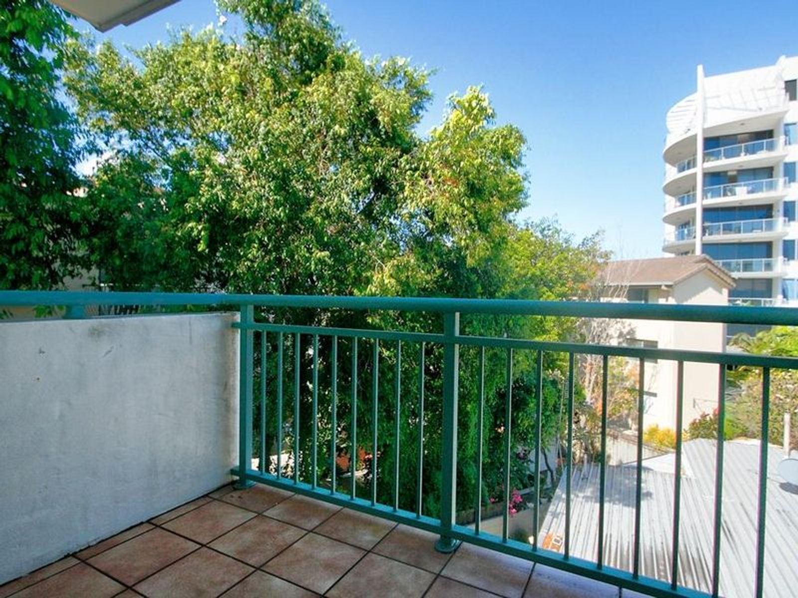 11/9 Stanhill Drive, Chevron Island QLD 4217, Chevron Island - Thumbnail 2