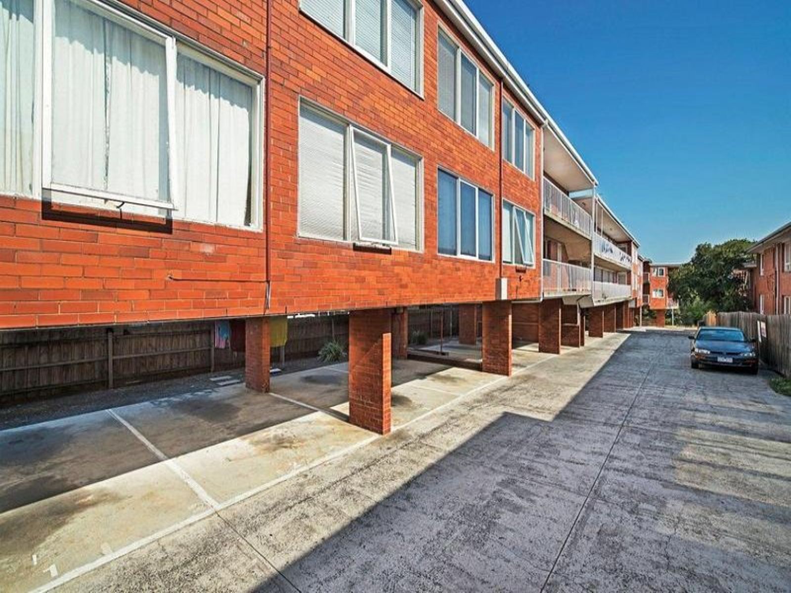 19/550 Moreland, Brunswick West - Thumbnail 2