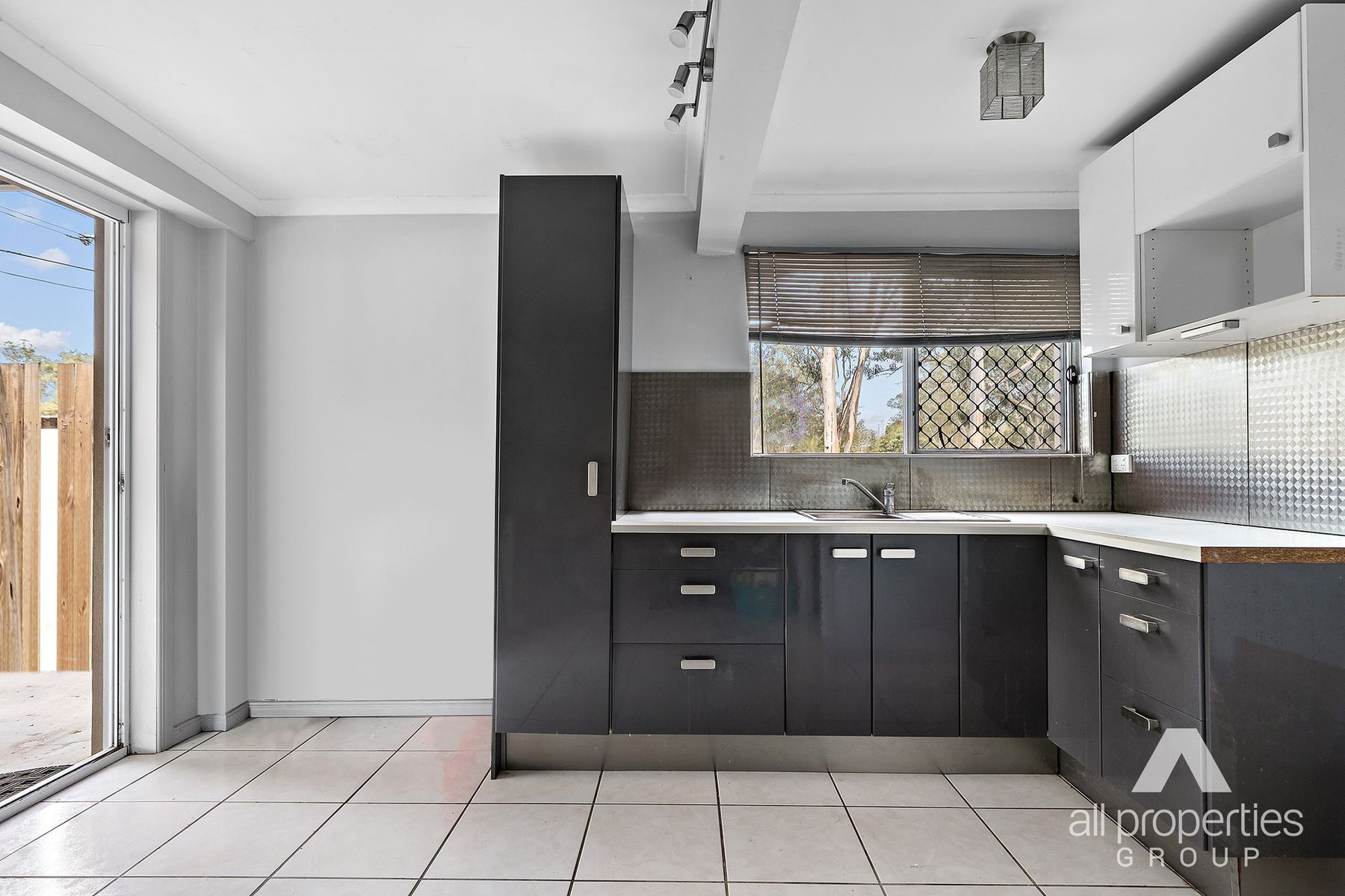 15 Nujooloo Road, Slacks Creek QLD 4127, Slacks Creek - Thumbnail 6