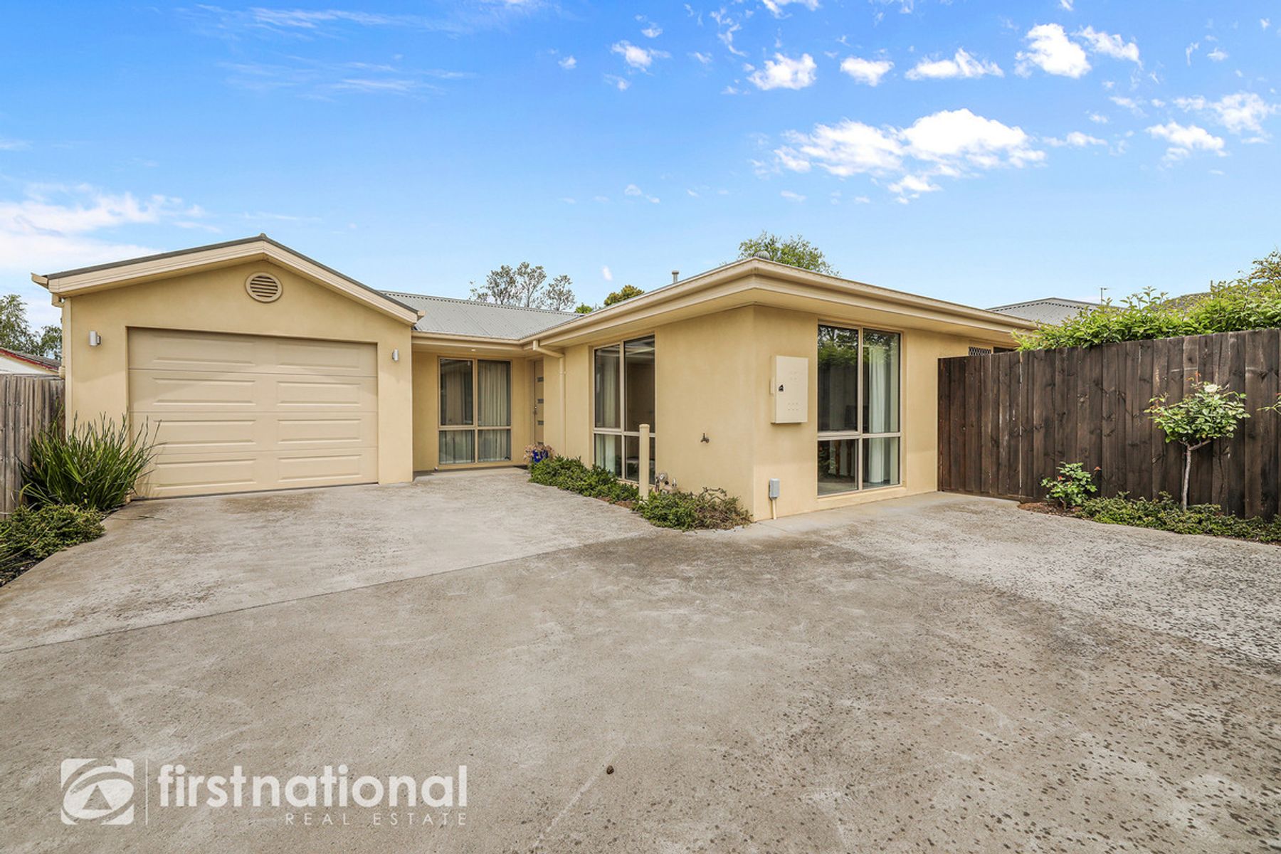 2/17 Henrietta Street, Warragul, VIC 3820