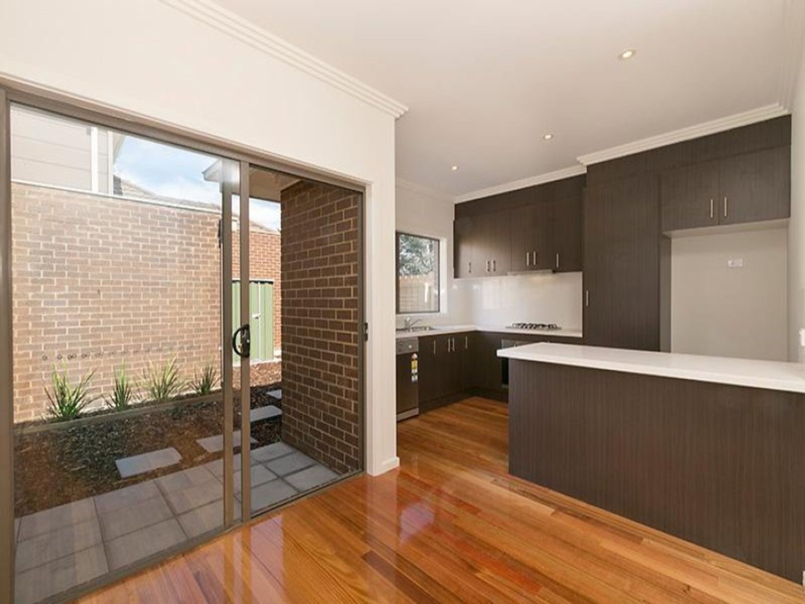 2/26-28 Henderson Street, Tullamarine, VIC 3043, Tullamarine - Thumbnail 3
