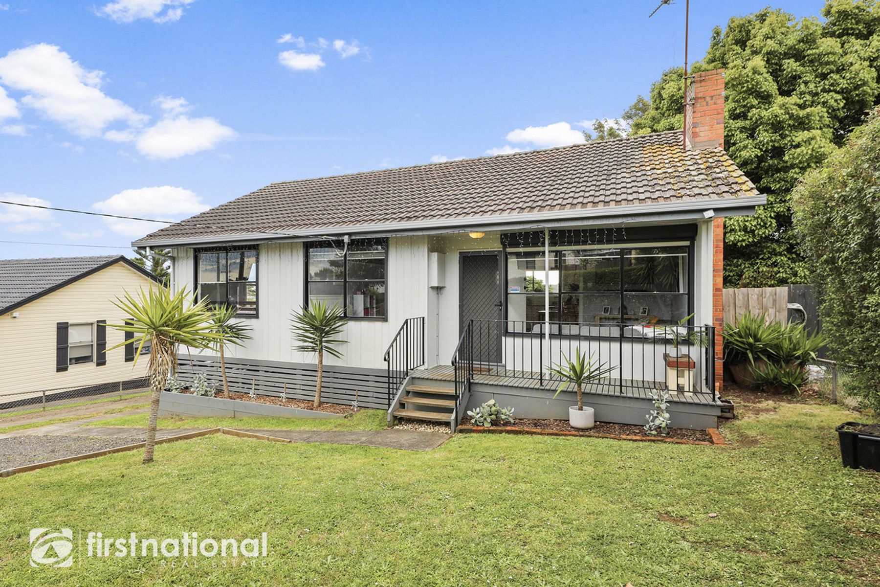 49 Burton Street, Warragul, VIC 3820, Warragul - Thumbnail 2