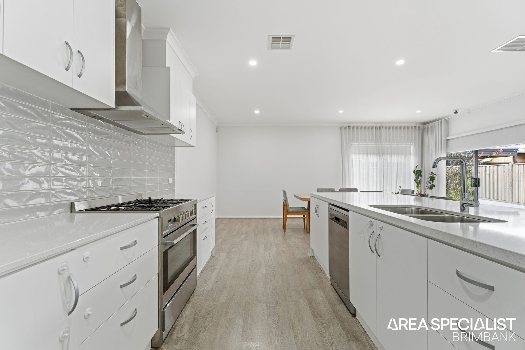 32 Ishalana Street, Truganina, VIC 3029, Truganina - Thumbnail 5