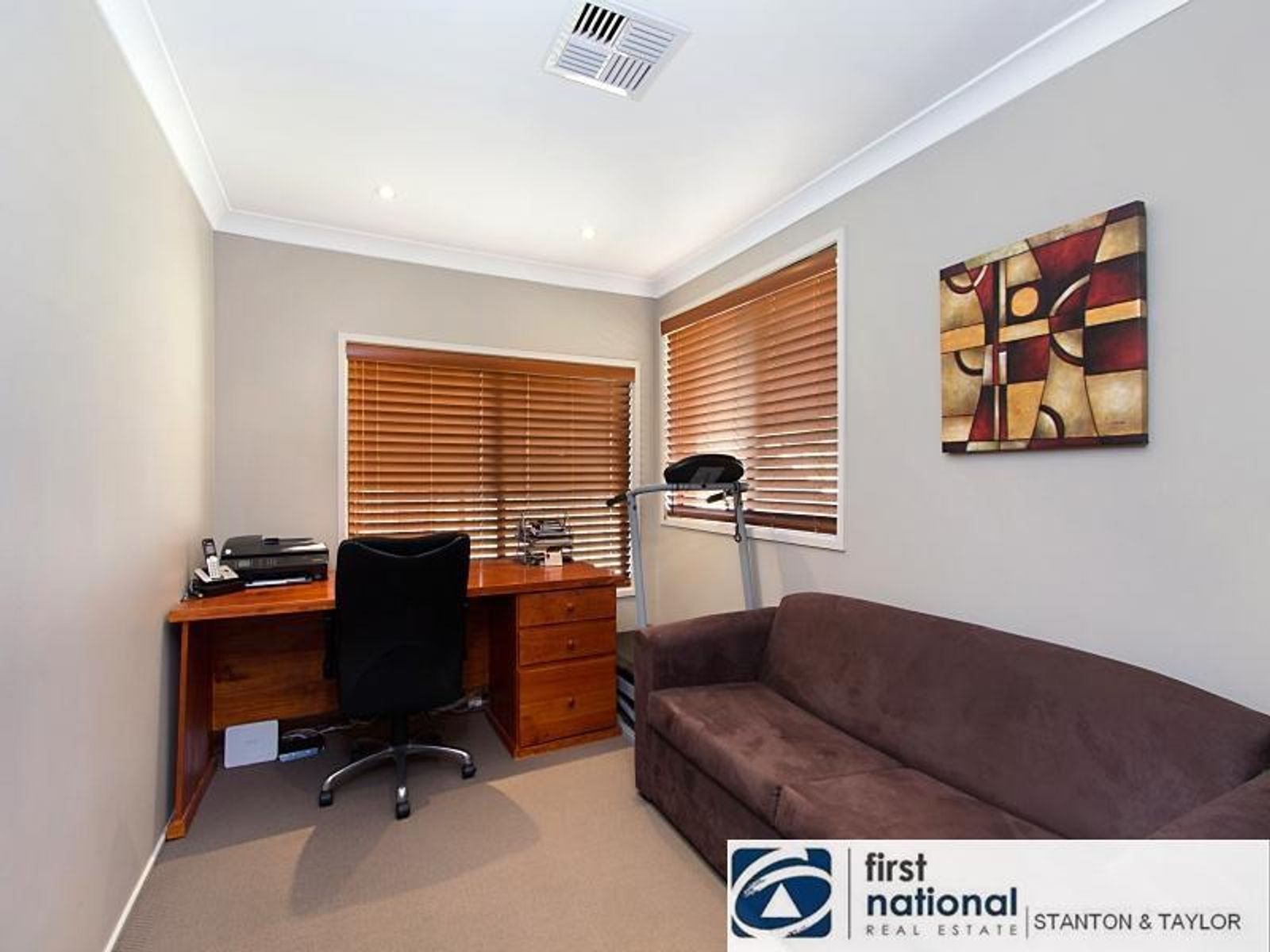 25 Hillside Circuit, Cranebrook - Thumbnail 8