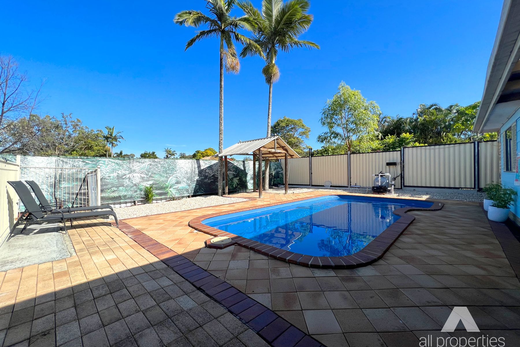 4 Calder Court, Crestmead QLD 4132, Crestmead - Thumbnail 2