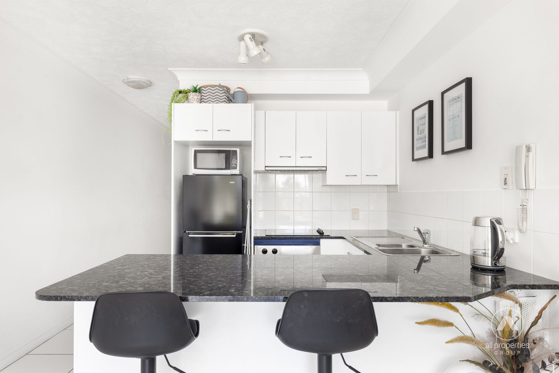 7/130 Marine Parade, Southport QLD 4215, Southport - Thumbnail 4