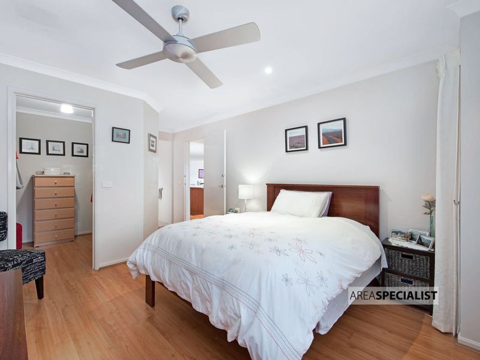 2 Hasluck Crescent, Lynbrook, VIC 3975, Lynbrook - Thumbnail 2