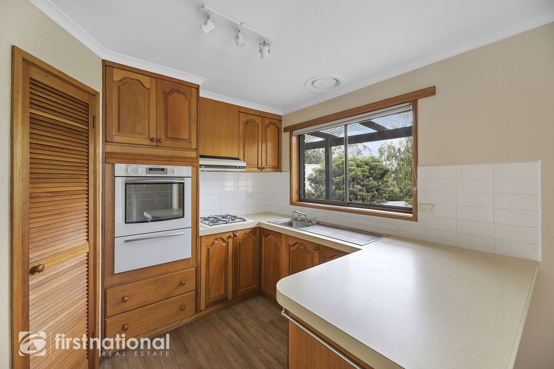 16 Rutland Street, Warragul, VIC 3820, Warragul - Thumbnail 4