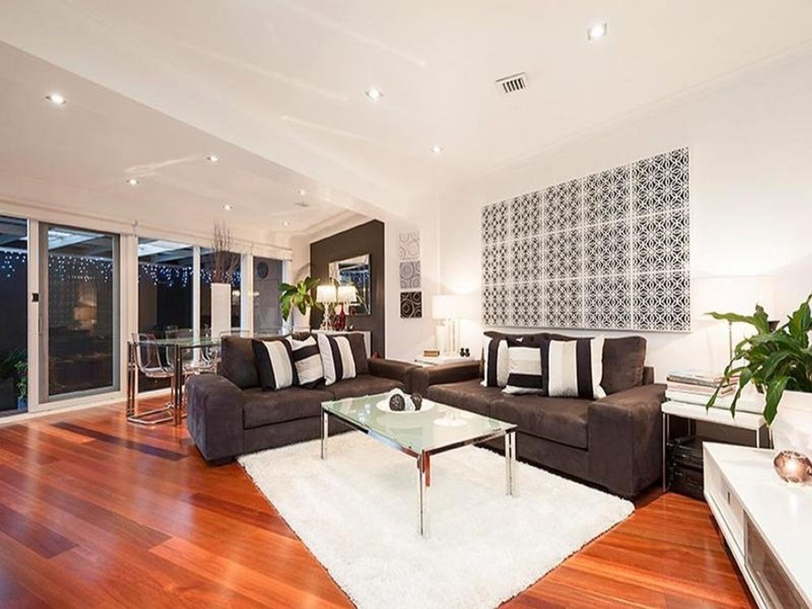 6/14-16 Lennon Street, Parkville - Thumbnail 2