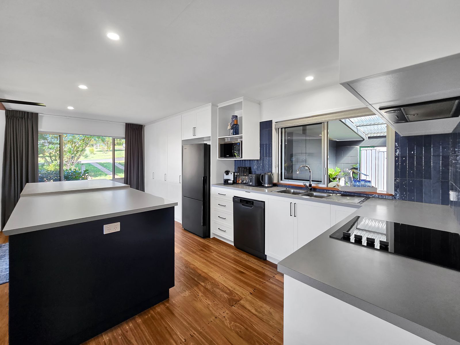 11 Phillips Avenue, Atherton QLD 4883, Atherton - Thumbnail 6